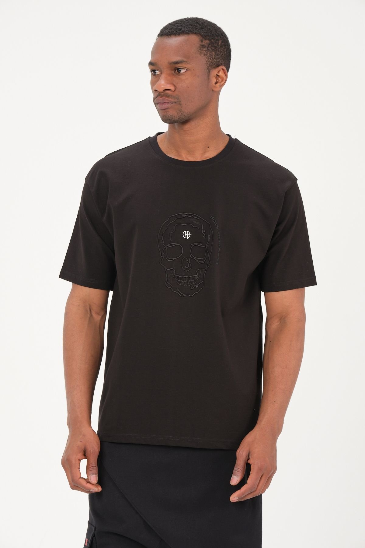 T-shirt doodskop zwart